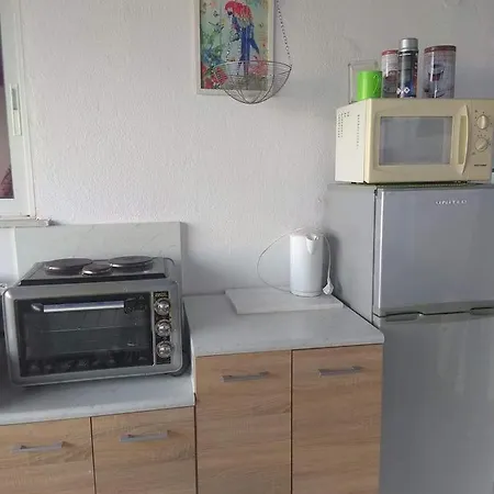 Petro's 2 Apartman Néa Karváli